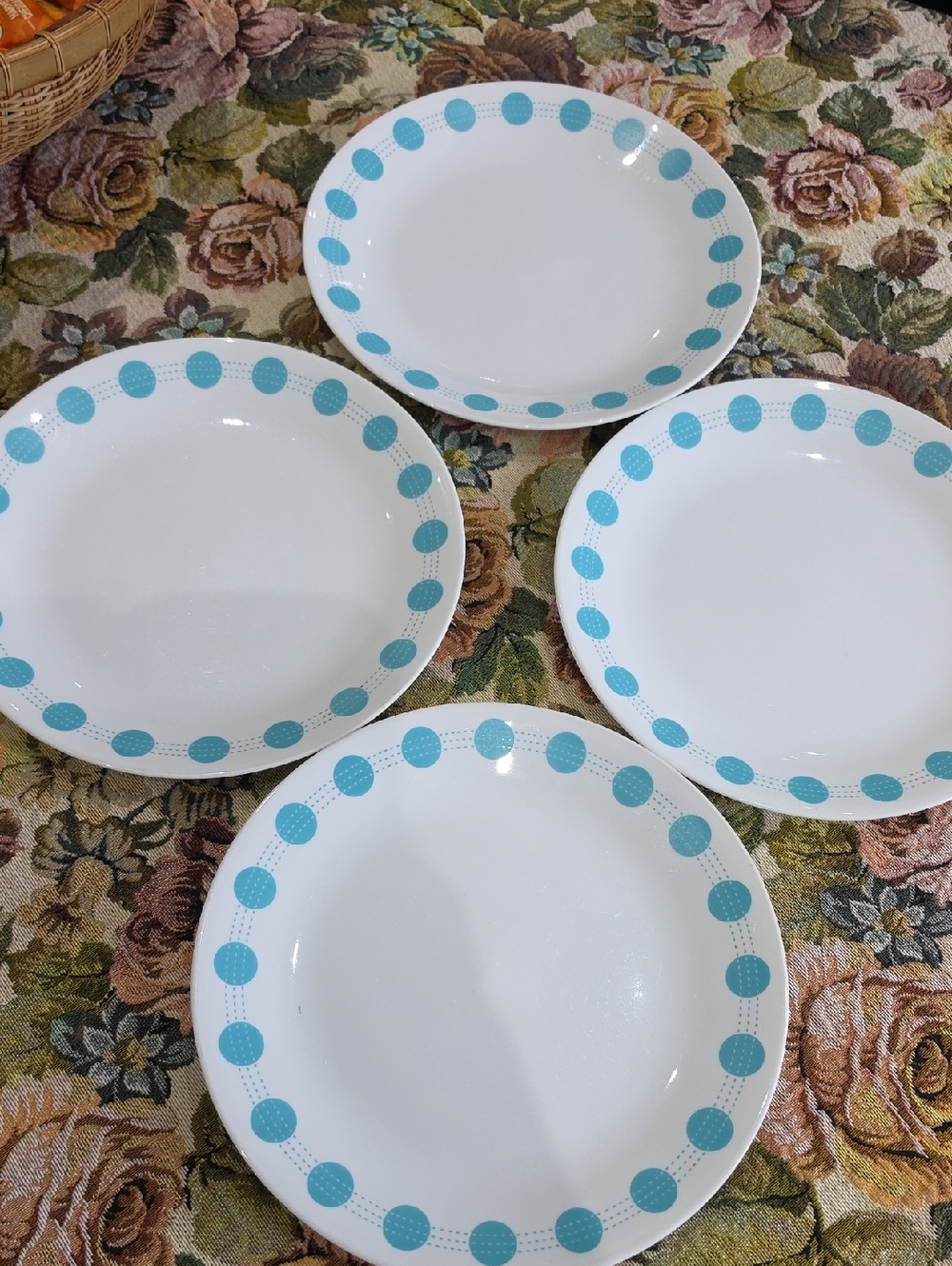 Vtg Corelle White Dinner Plates with Aqua Blue Dot Border - Set of 4